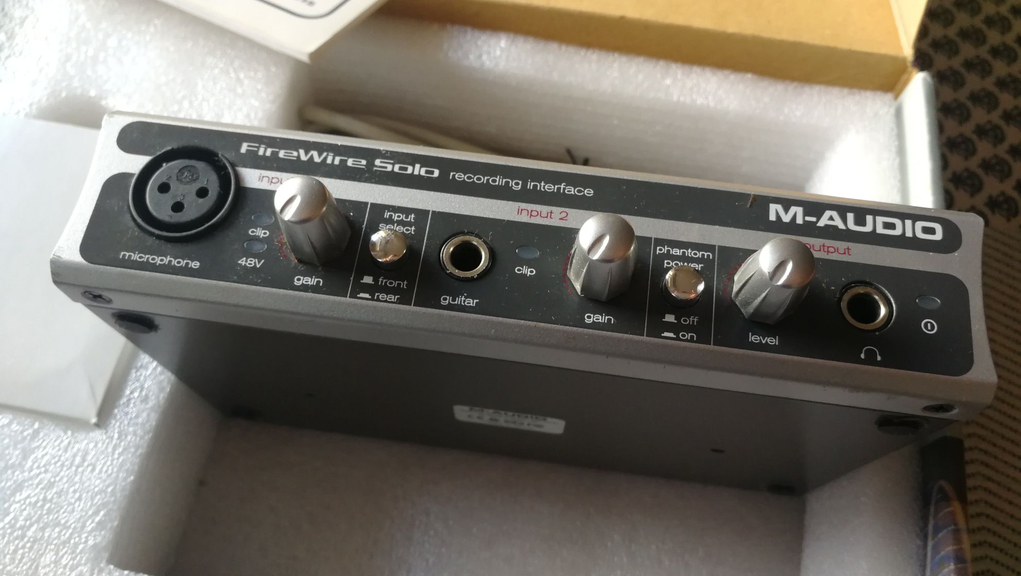 M-Audio Firewire Solo
Interfejs audio, muzyka, gitara, dla muzyków