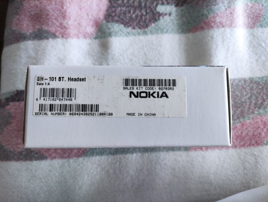 Беспроводная минигарнитура Nokia Bluetooth BH-101 (оригинал)
