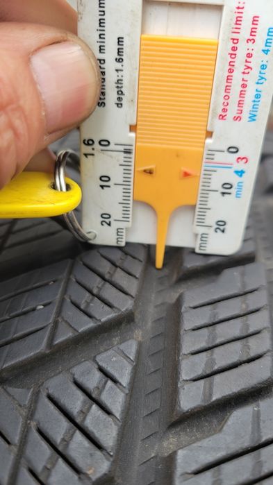 Шини 275/50/20 Pirelli 2022 рік