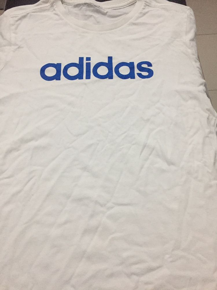 T shirt adidas 9/10 anos