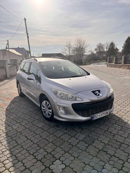 Проється Peugeot