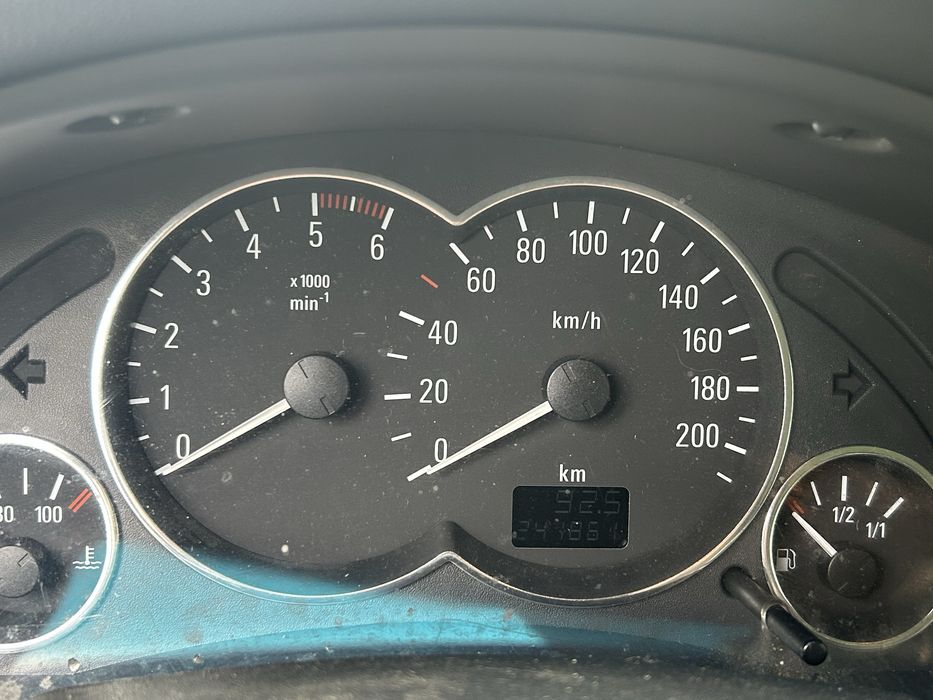 Opel Meriva 1.6.  2004