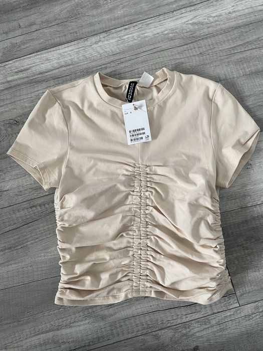 Marszczony top H&M hm S 36 beżowy dżersejowy t-shirt krótki stylowy