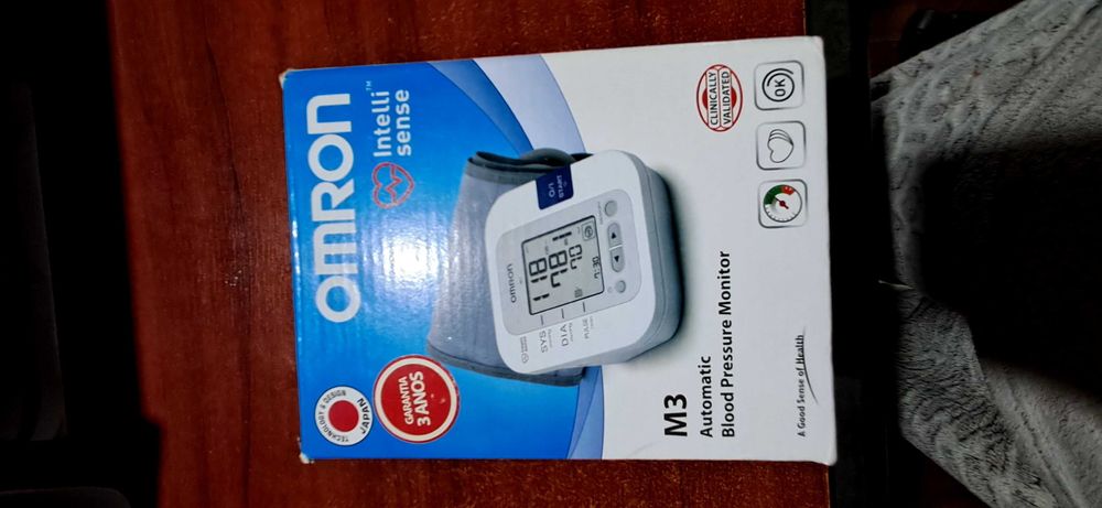 Medidor de tensão omron