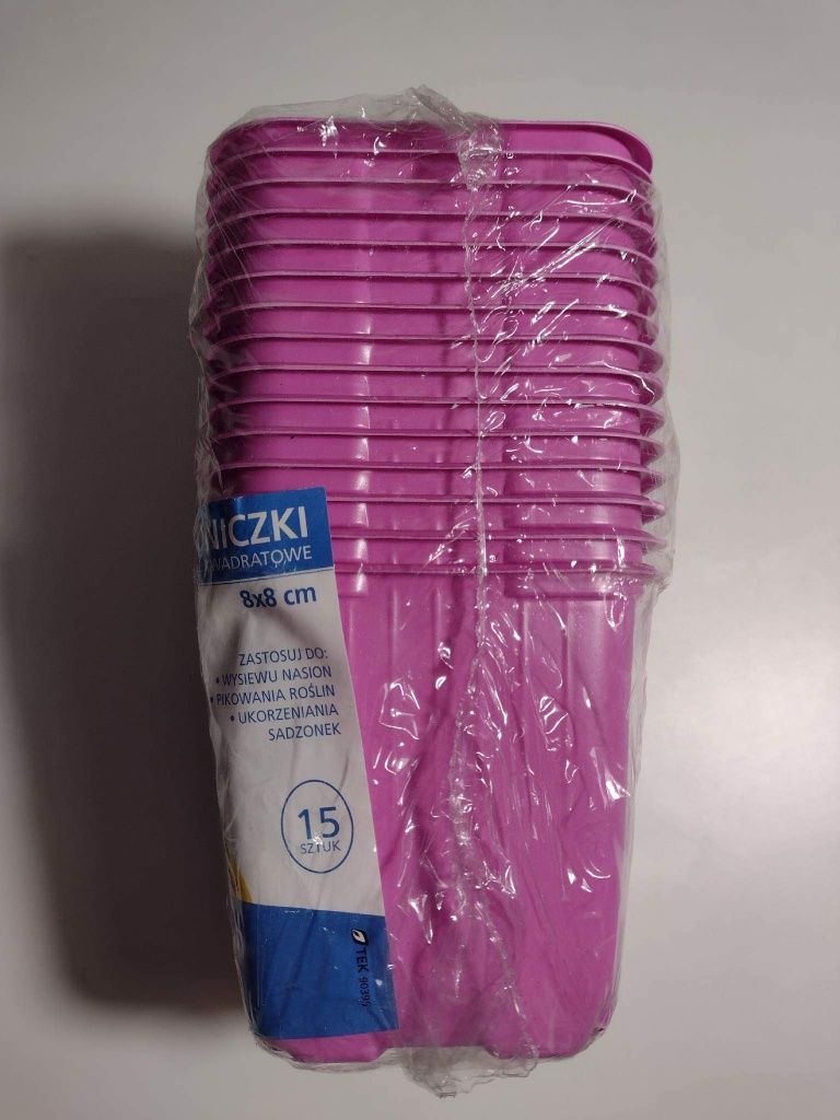 Doniczki kwadratowe do wysiewu 15 szt.