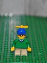 F0500. Figurka LEGO Holiday & Event - hol163 Boy
