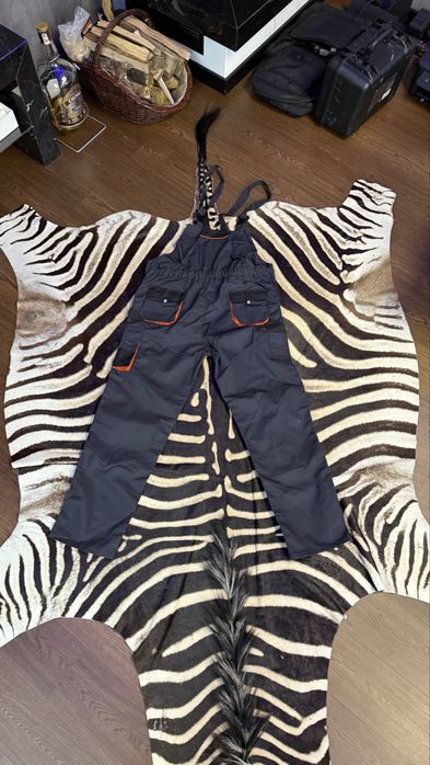 Універсальні робочі костюми