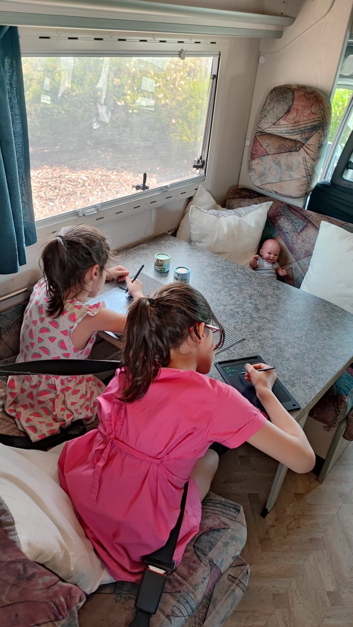 Autocaravana Familiar à Venda: Aceito retoma, Pronta para Novas Aventu