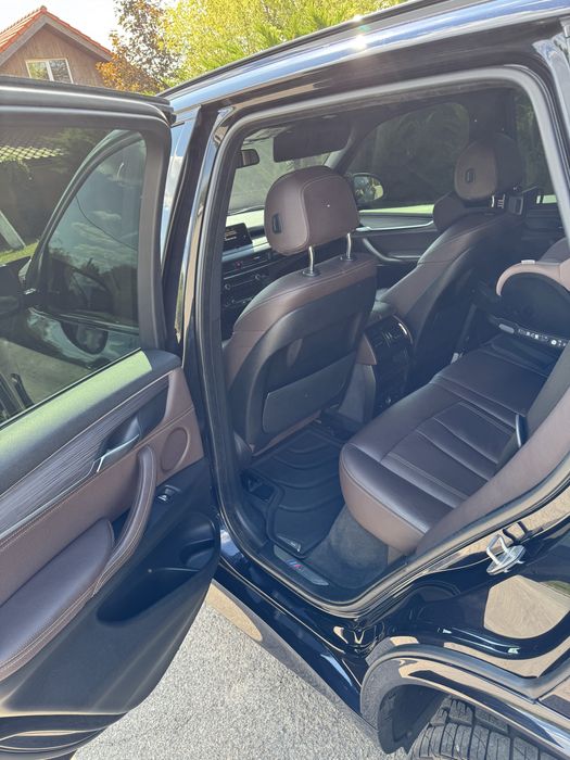 Продам BMW X5 F15 Official