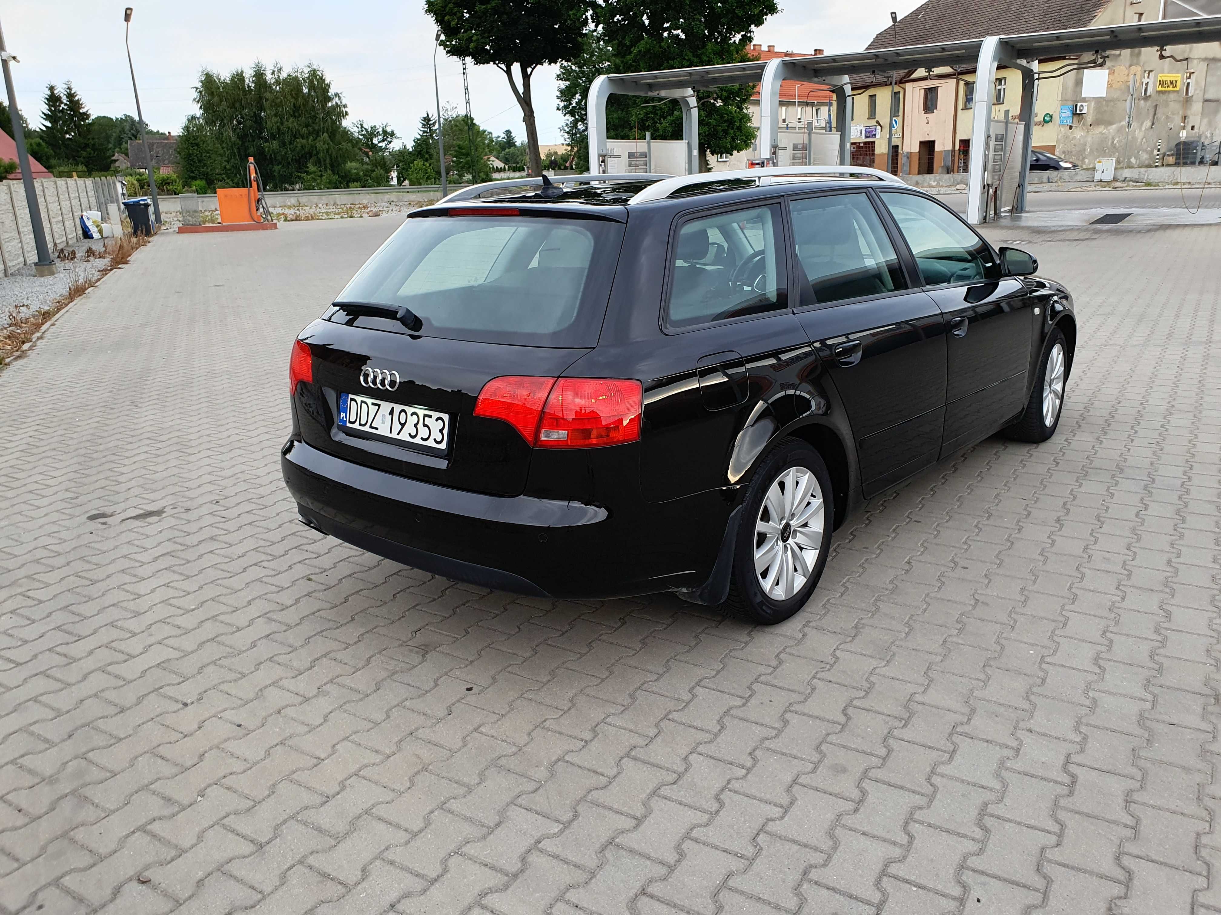 Audi A4 Avant, 2.0tdi, bixenon skrętny, kolorowy fis, multifunkcja.