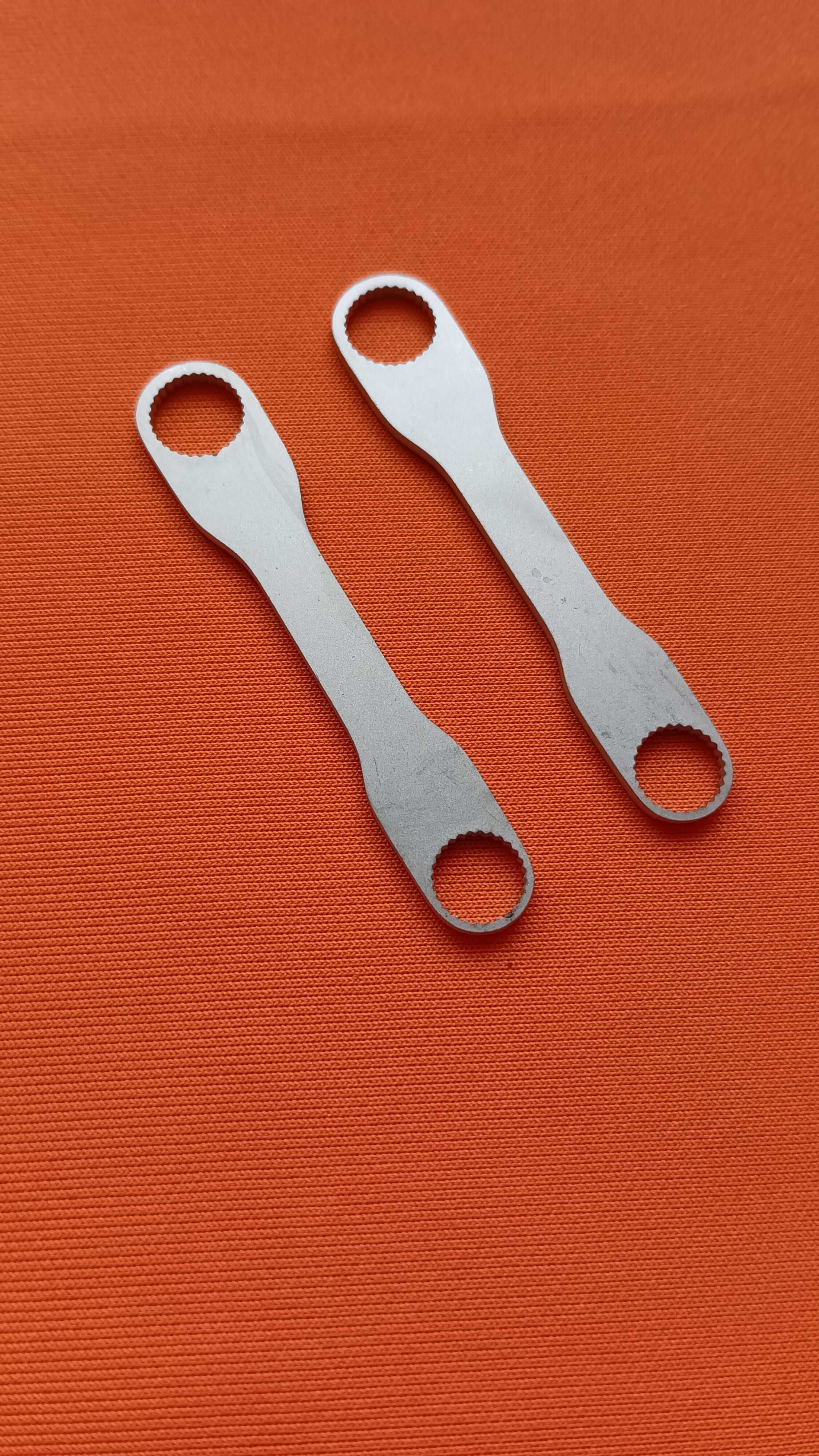 Пара ключей для мультитулов Leatherman