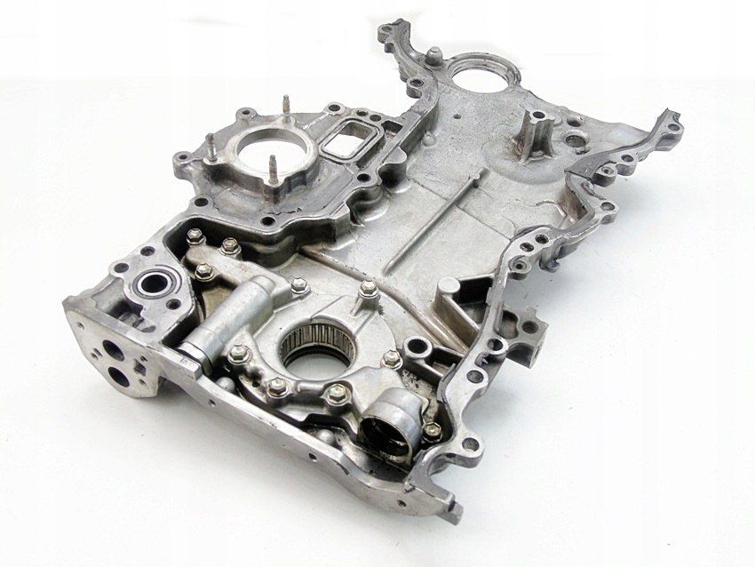 Obudowa Rozrządu Pompa Oleju 2.2 D4D Avensis Rav4 Corolla Verso Is200