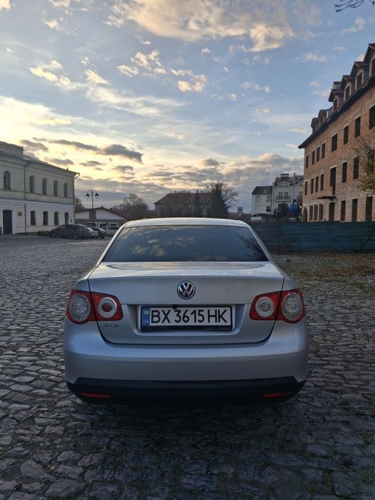 Volkswagen Jetta 5
Volkswagen Jetta 5, 2006 р., 1.6 газ/бензин, механі