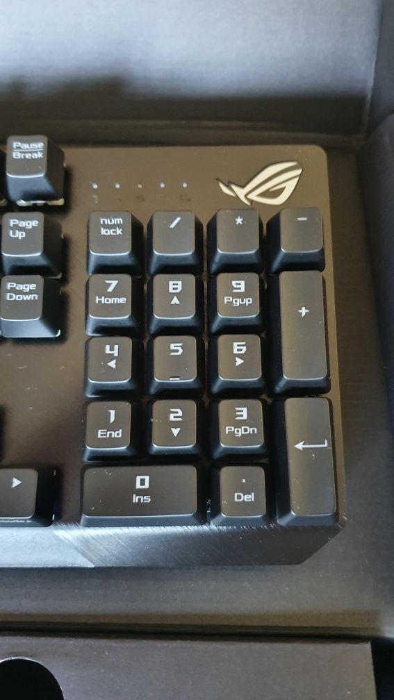 Teclado Asus ROG Strix Scope