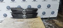 Решётка радиатор VW JETTA 6 USA EUR оригинал бу