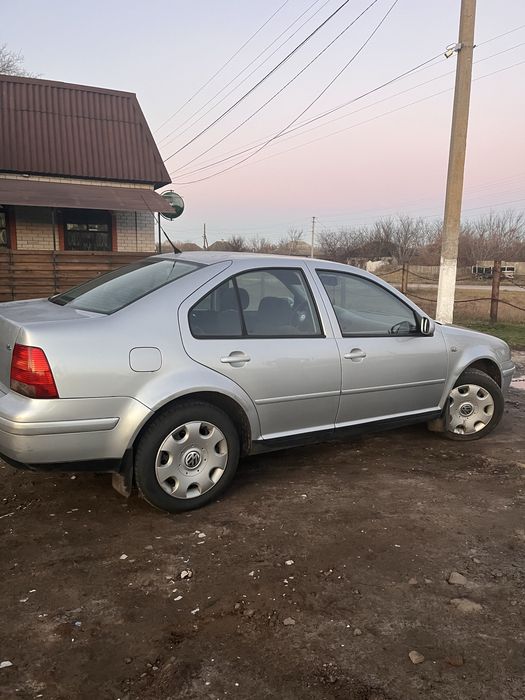 Volkswagen Bora 1.6 mt 2002