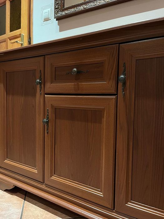 Zestaw mebli komoda, witryna, szafka rtv