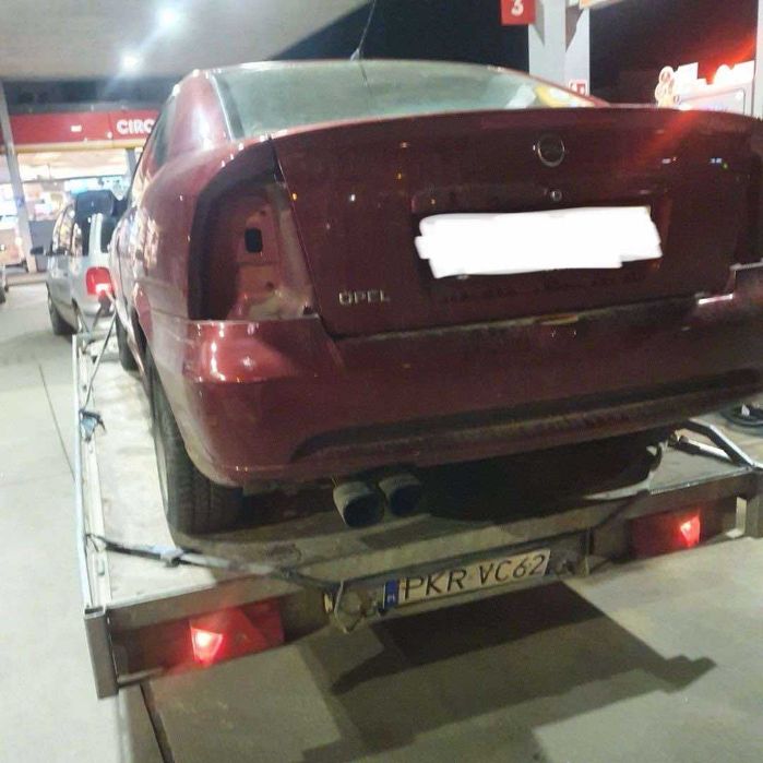 Opel Astra II Bertone coupe 1.8 benzyna 16V wiśniowy Z574 na części