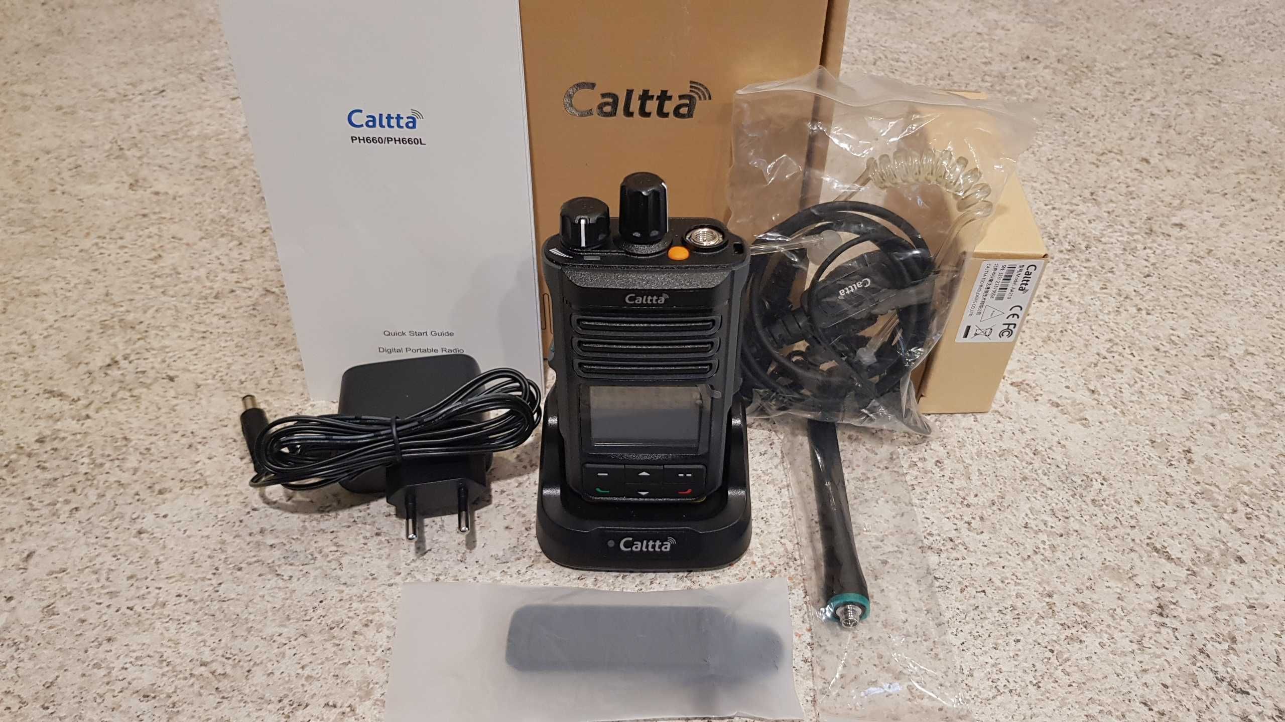 Комплект рація Caltta PH660UHF + гарнітура Caltta AA210