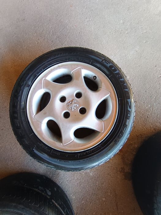 Jantes Peugeot ano 2005 impecáveis