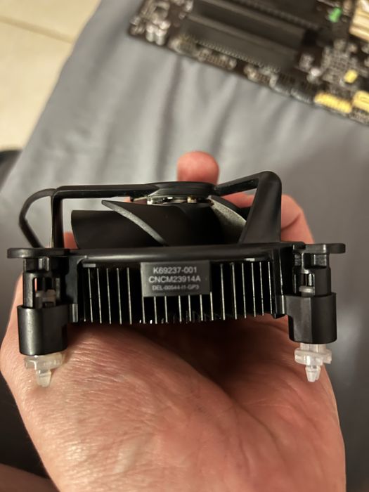 Комплект!!! Материнка+проц+озу+башня