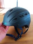 Kask narciarski czarny rozmiar 54-56cm
