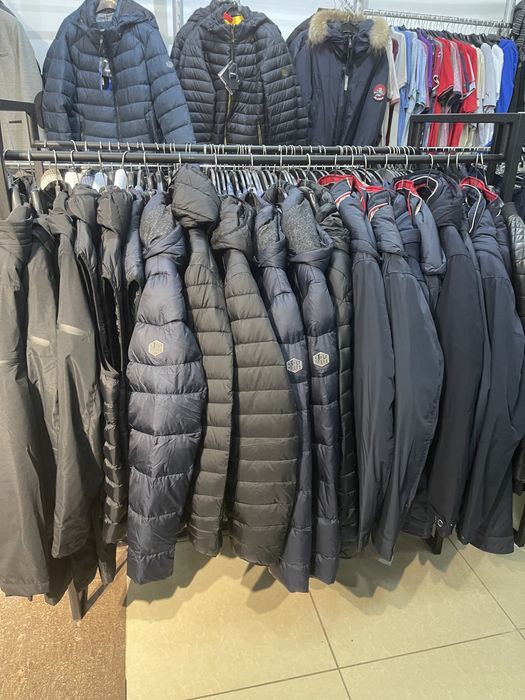 Продам стойку для одягу