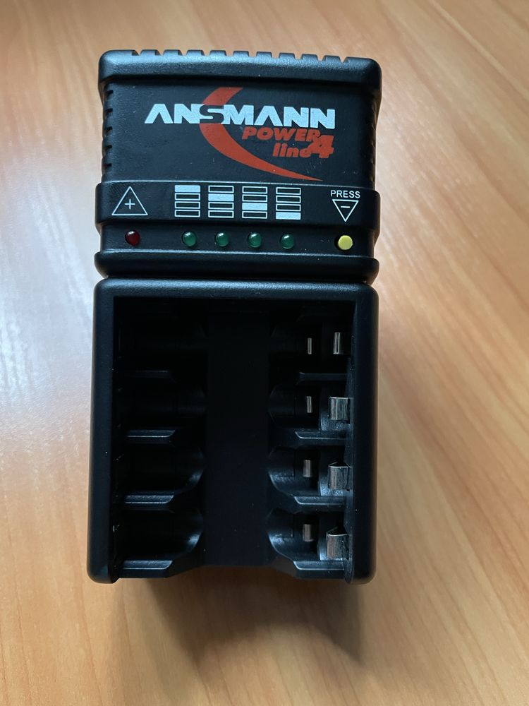 Продам зарядное устройство Ansmann