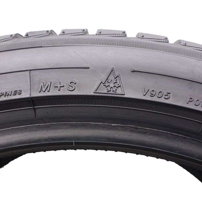 Opona 225/40/19 Yokohama 225/40R19 93W BluEarth V905 zimowa 8mm 2024
