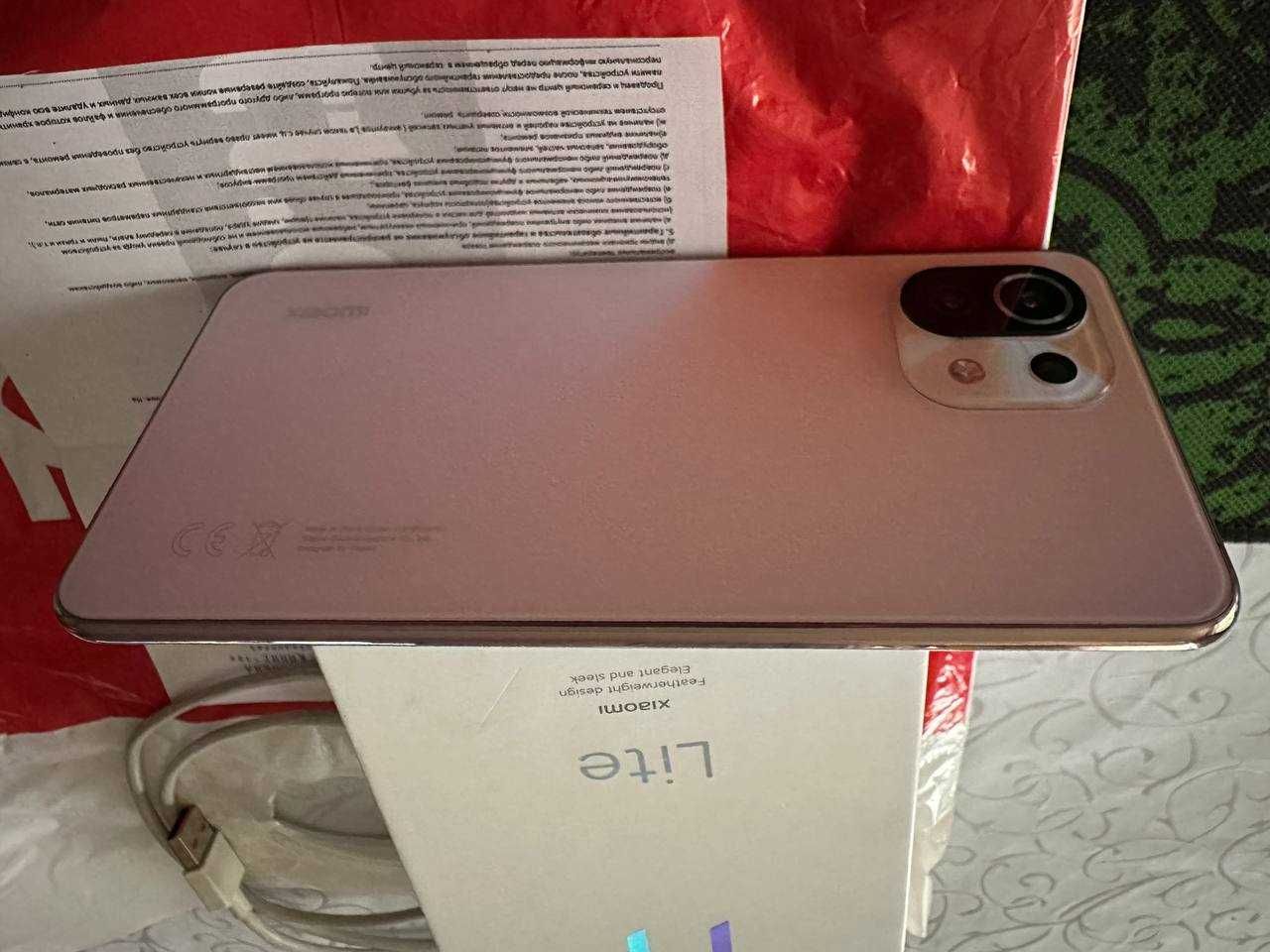 Xiaomi Mi 11 Lite 128Gb розовый