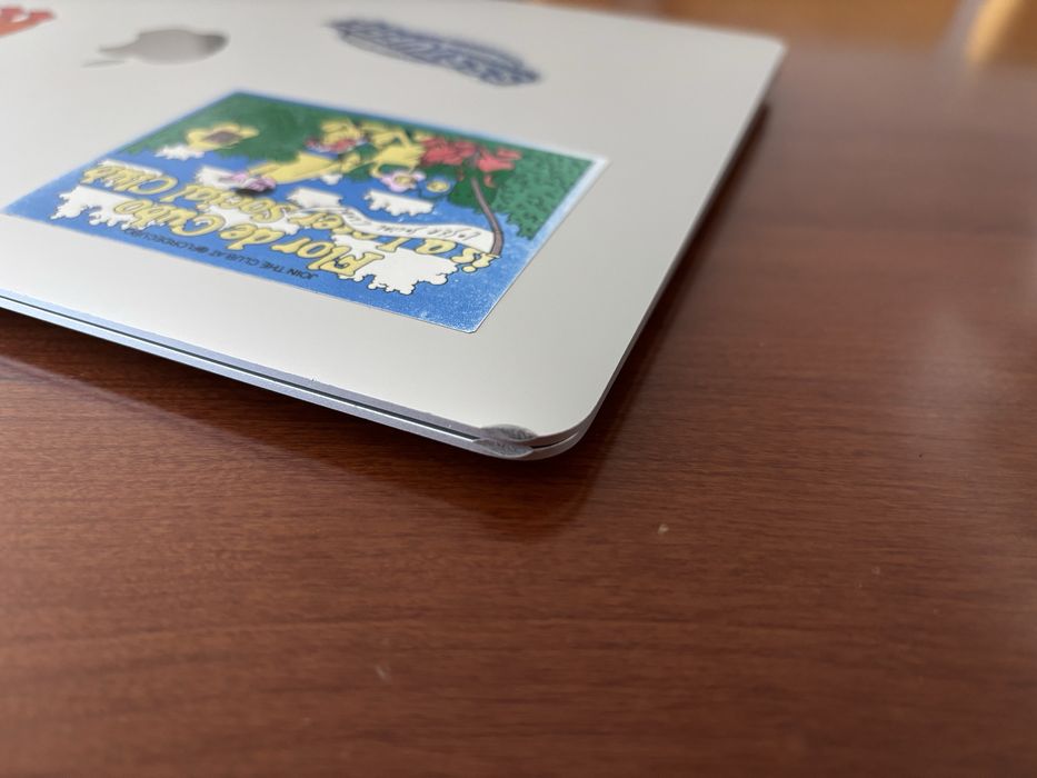 MacBook Air 13" Retina (2018) – Intel i5, 8GB RAM, 128GB SSD