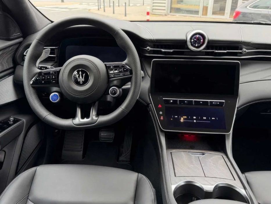 Maserati Grecale      2025