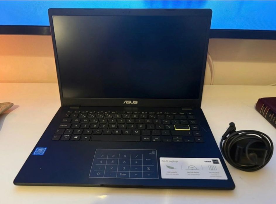 Asus PC Portátil E410M