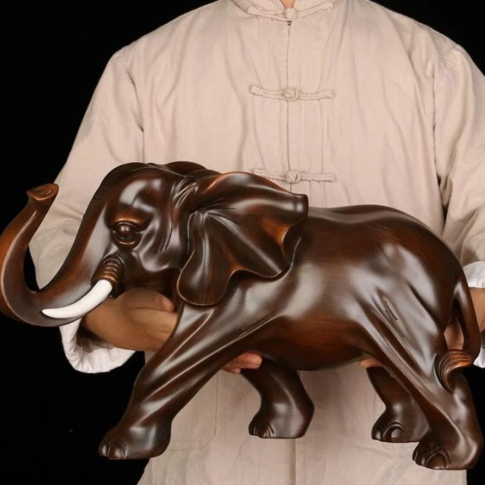 Статуетка "Великий Слон"