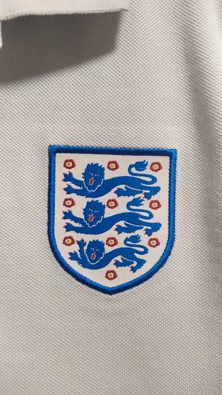 Nike polo England