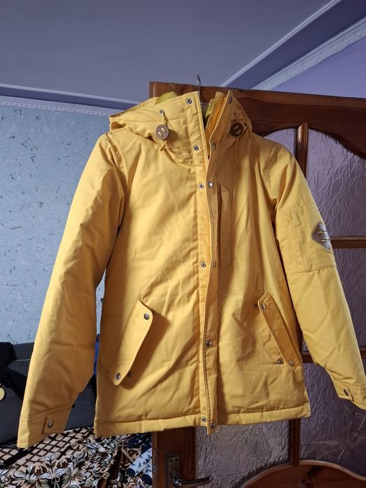 Жіноча куртка Puma