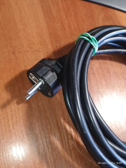 Кабель питания, 3 pin, 3 жилы по 1.0мм кв, длиной 3.5м Цена с ОЛХ-дост