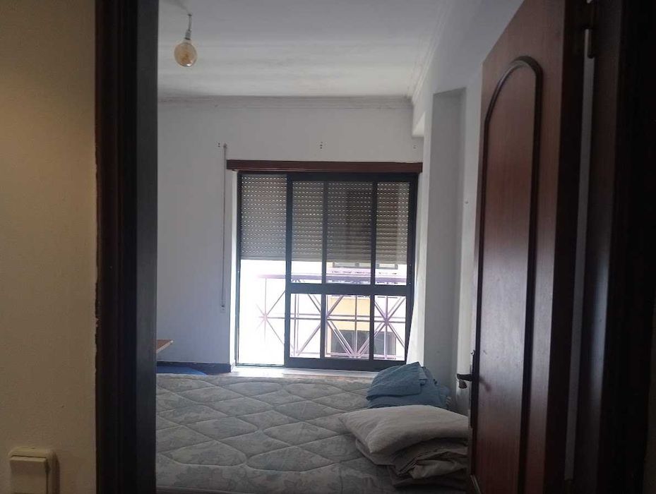 Arrendo apartamento T3 Próximo da estação do entroncamento.