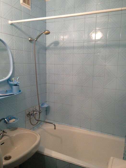 Продаж 3-х ком , кв Героів Дніпра 9 обща 80 кв.м