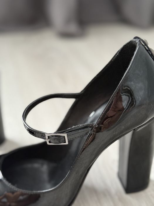 Трендові жіночі лакові туфлі The Kooples р.37