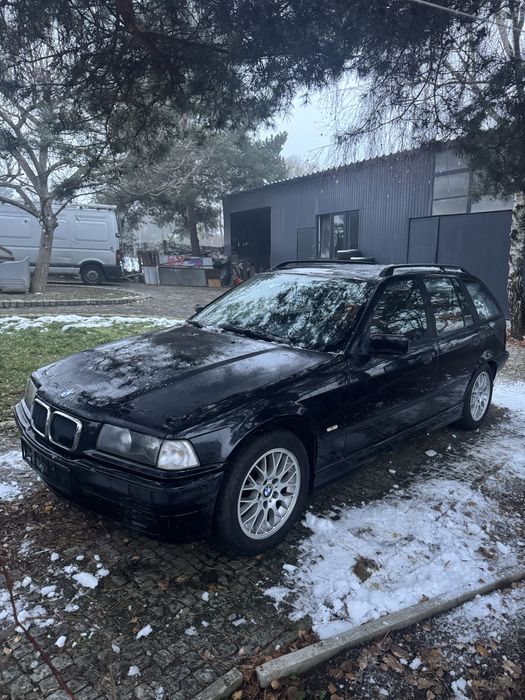 Bmw e36 touring 1.6 102km niski przebieg!