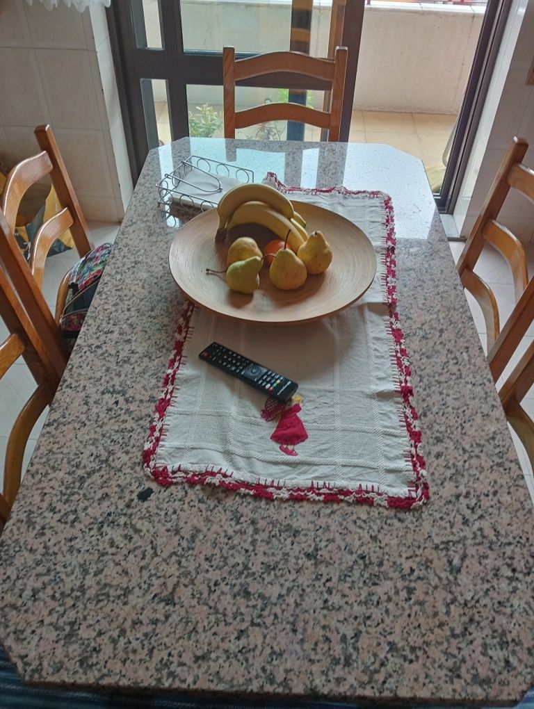 Tampo para mesa em granito
