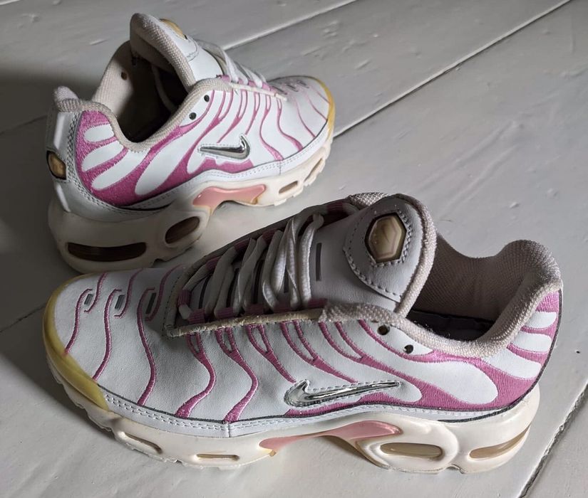 Nike airmax plus tn pink