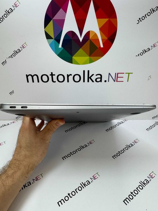 MacBook Air 13 M1 8CPU/7GPU 8RAM 128SSD Space Gray 126 циклов (94%)