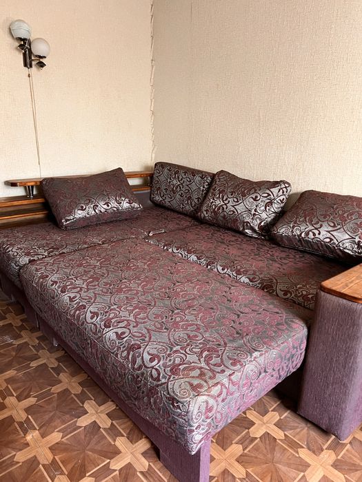 Продам в отличном состоянии мебель диван и кресло