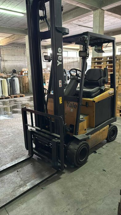 Empilhador Elétrico Yale ERP20AAF E2130 — 2003 — Oportunidade