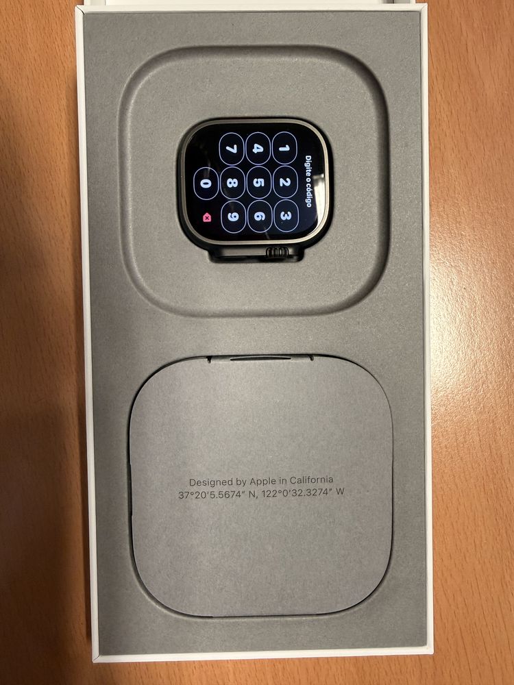 Apple Watch Ultra 2 GPS + Cellular,