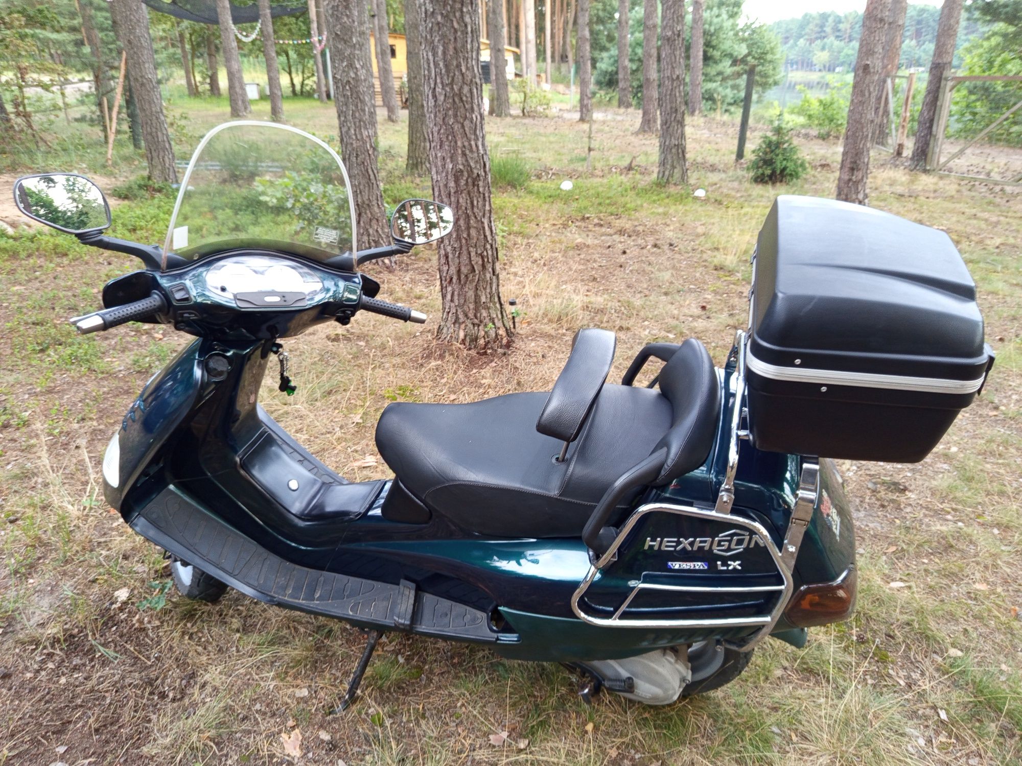 Piaggio Vespa Hexagon 125