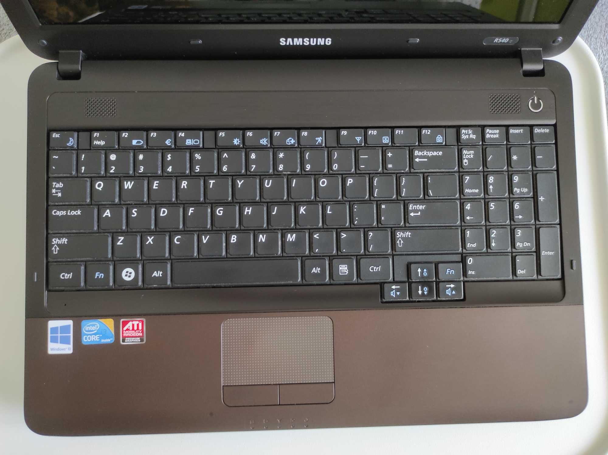 Laptop Samsung R540, Core i3 - 380M 2.53Ghz, 128GB SSD, 4GB RAM, WiFi