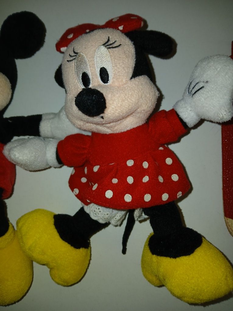 Bonecos de peluche minie e Mickey